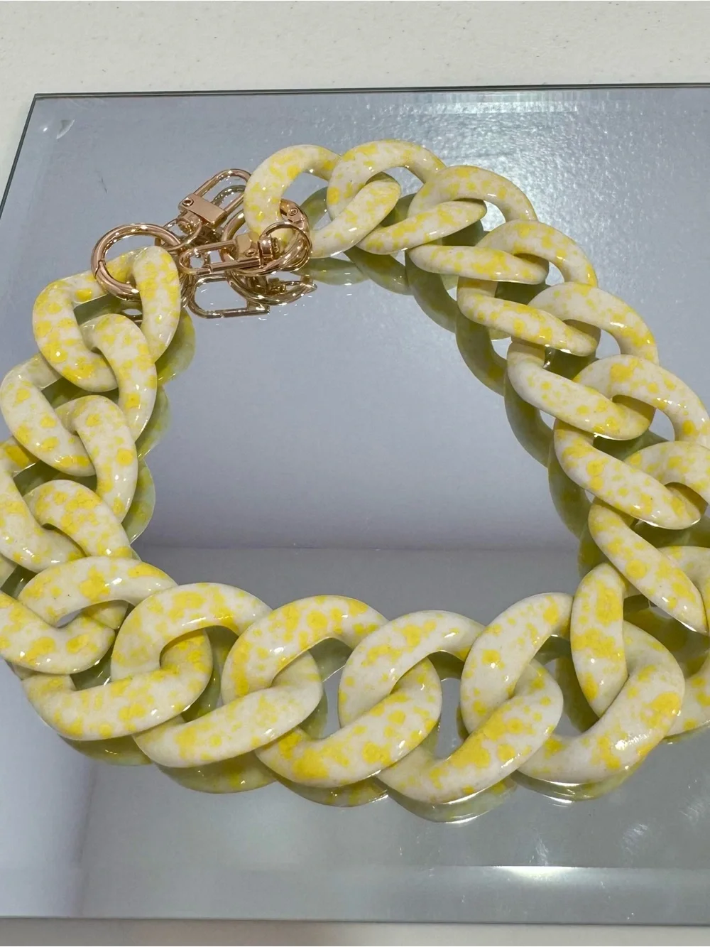 New Acrylic Glossy Yellow Speckled Bag Chain 18 inches